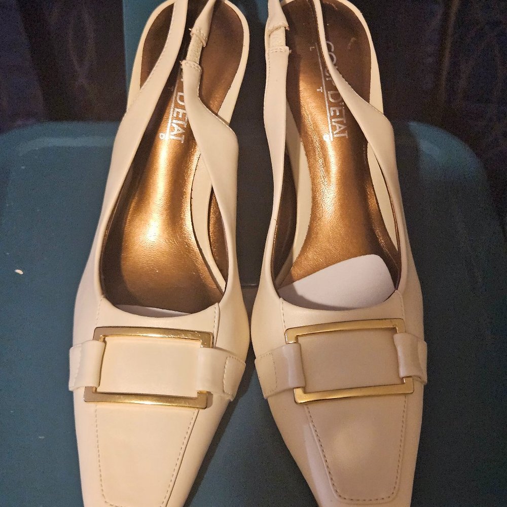 Off White, Gold Buckle, Leather Upper 9.5 Ladies Shoe.